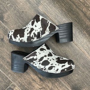 Brand New Matisse Cow Print Clog